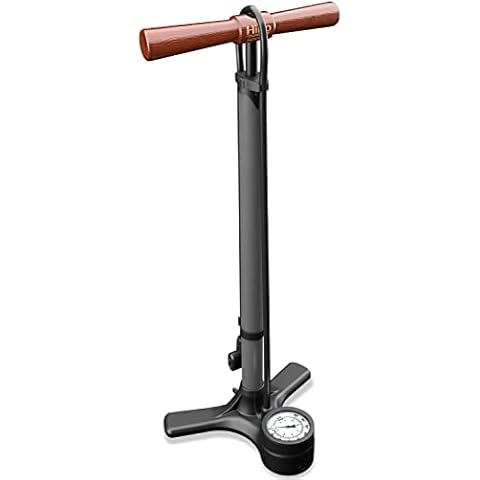 Stand- & Fußpumpen mit ergonomisch geformtem Griff