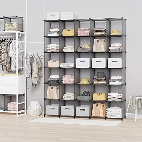 Étagères de penderie pour chambre