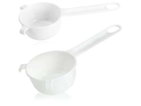 Tamis de pâtisserie en plastique thumbnail